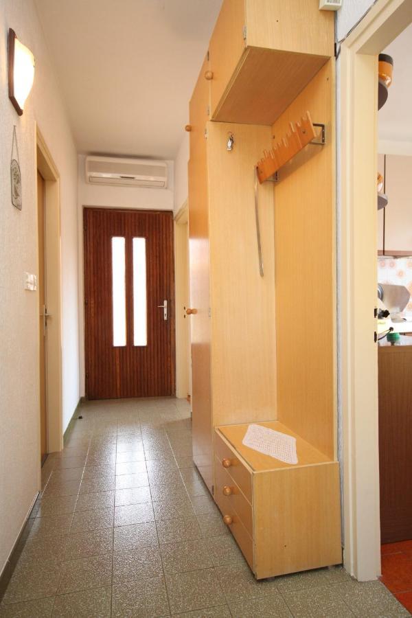 Apartments With A Parking Space Umag - 7066 Экстерьер фото