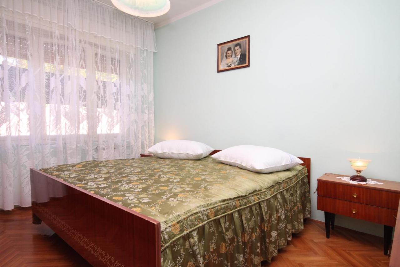 Apartments With A Parking Space Umag - 7066 Экстерьер фото